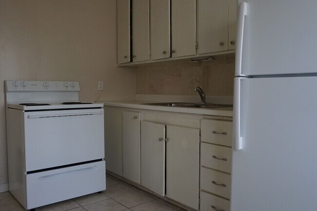 Foto del edificio - 4369 S, 900 E.