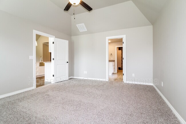 Building Photo - 801 Red River Dr