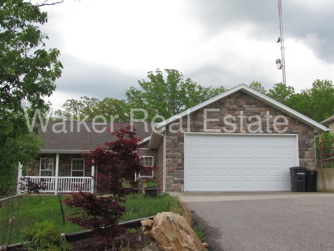 Building Photo - 21654 Lindsay Ln