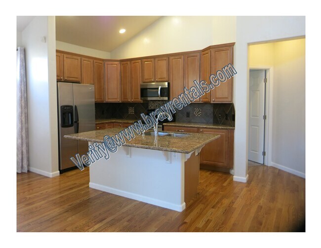 Building Photo - 622 Silverado Ct