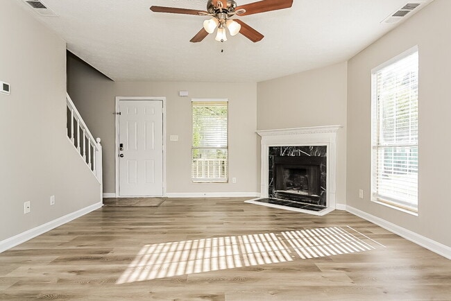 Building Photo - 2725 Woodward Rd