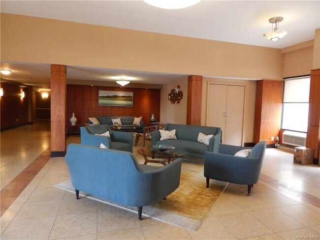 Foto del edificio - 1155 Warburton Ave