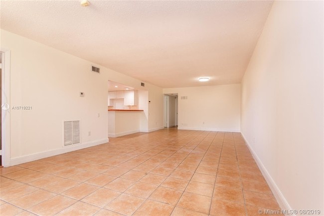 Building Photo - 6201 SW 116th Pl