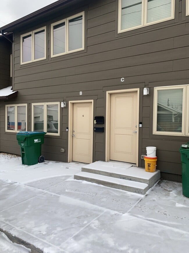 Building Photo - 70 W Layton Ave