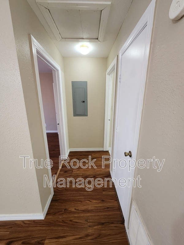 Foto del edificio - 218 E 14th St