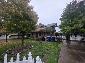 Building Photo - 2171 Verano St