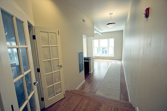 Building Photo - 494 Graeme St