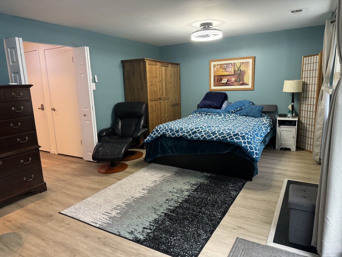 Photo - 7357 Crestleigh Cir (Alexandria, VA)