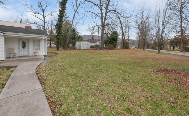 Building Photo - 40 Case Cir