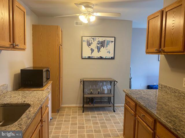 Primary Photo - 11915 Parklawn Dr