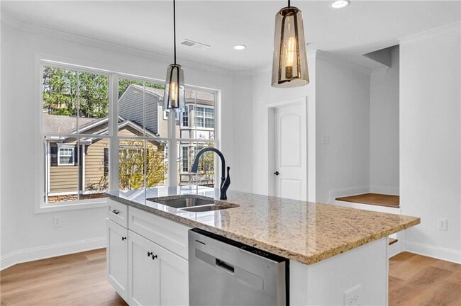 Foto del edificio - 201 Riverstone Commons Cir