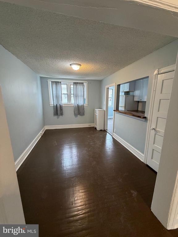 Foto del edificio - 517 Littlecroft Rd