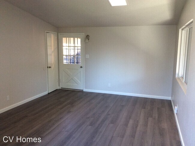 Foto del edificio - 3 br, 2 bath House - 2644 Crescent Ave.