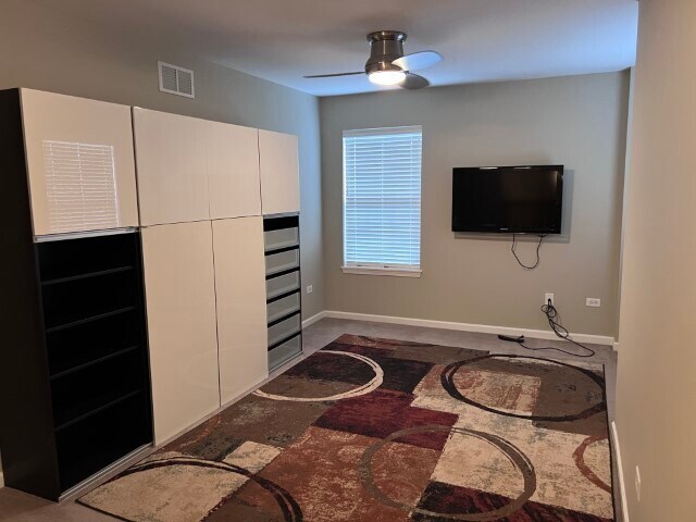 Foto del edificio - 2756 Blakely Ln