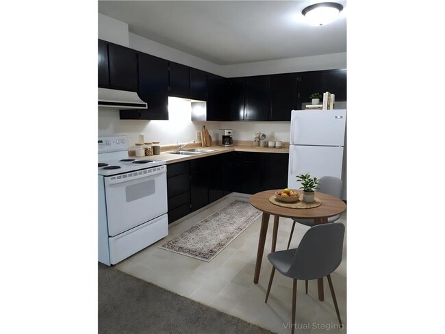 Building Photo - 303 1st St SW