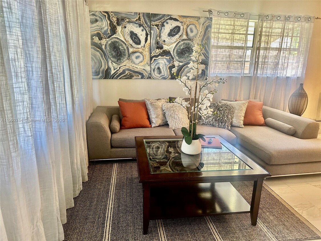 Foto del edificio - 1008 N 15th Ave