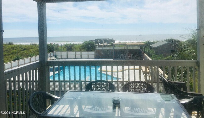 Foto del edificio - 37 Ocean Isle W Blvd