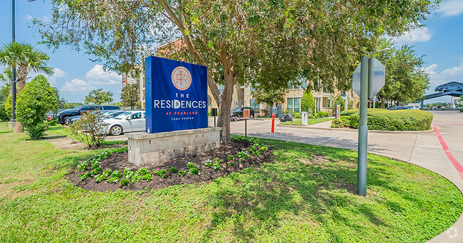 Building Photo - Residences at Pearland Town Center