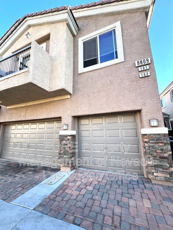 Foto del edificio - 8809 Horizon Wind Ave