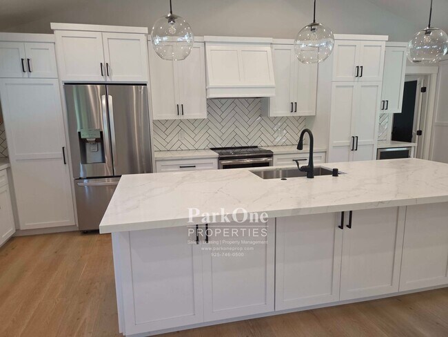 Foto del edificio - Amazing one of a kind home in the Heart of Walnut Creek