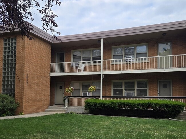 Building Photo - 1437 Homestead Rd