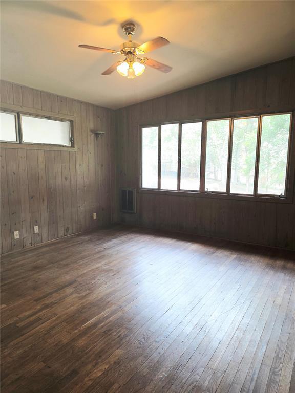 Building Photo - 207 Canyon Rd