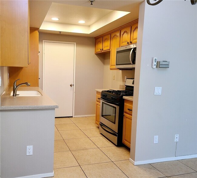 Building Photo - 17661 Sergio Cir