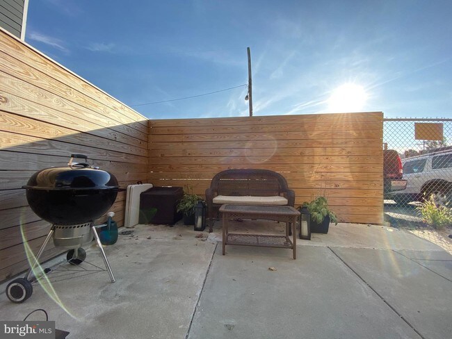 Building Photo - 1025 E Moyamensing Ave