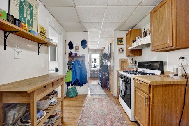 Building Photo - 2919 N Seeley Ave