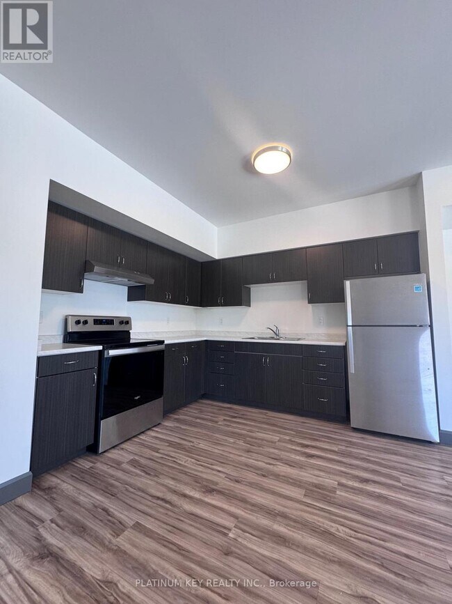 Photo du bâtiment - 22645 Adelaide Rd