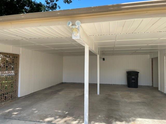 Building Photo - 4616 Fawn Dr