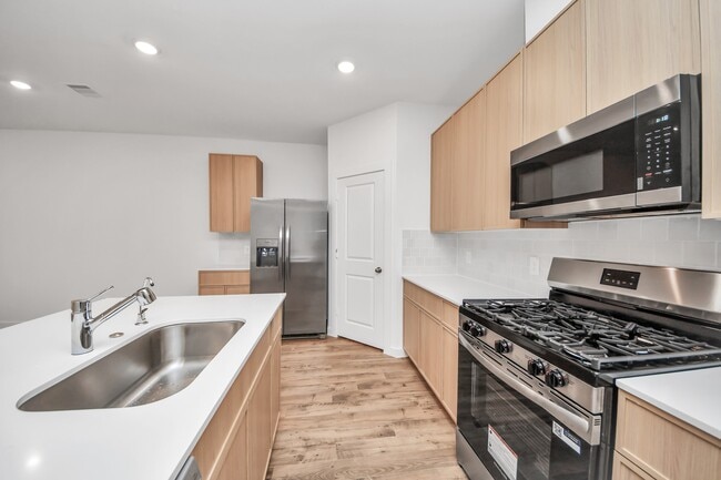 Building Photo - 3538 Shearwater St
