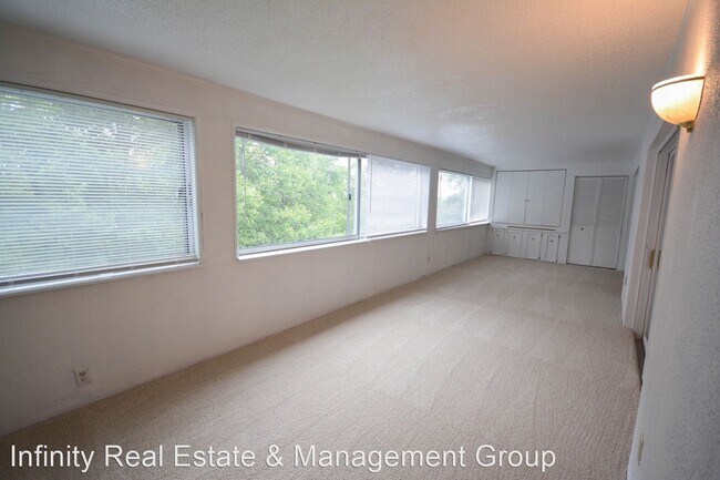 Building Photo - 2 br, 2 bath House - 2100 Valkyrie Dr NW #411