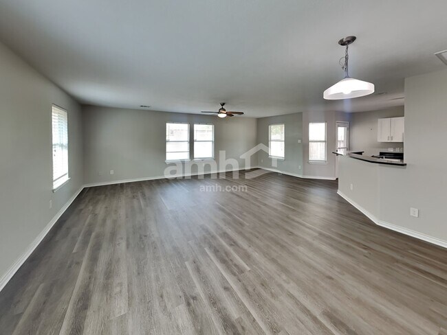 Foto del edificio - 13323 Ambrosa Dr