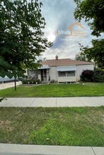 Building Photo - 3819 Raymond Ave