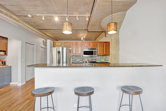 Foto del edificio - 1111 W 15th St