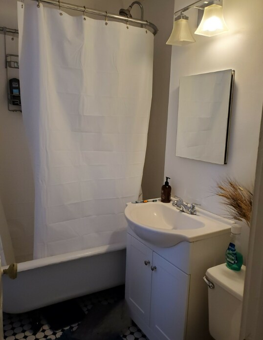 Foto del edificio - 120 Brainerd Rd