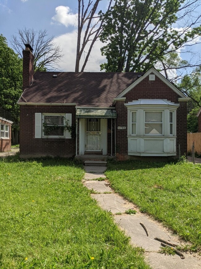 Building Photo - 5786 Neff Ave