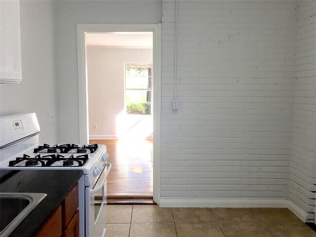 Foto del edificio - 3422 Rosedale St