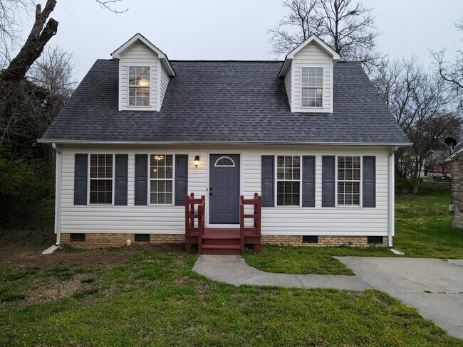 Building Photo - 507 Ridgecrest Dr