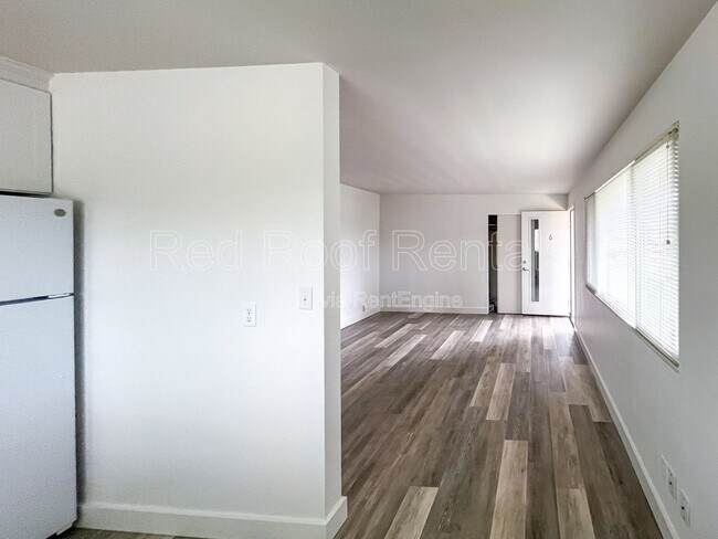 Building Photo - 1115 N 12th St