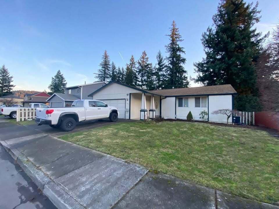 Primary Photo - 12608 SE Cora St