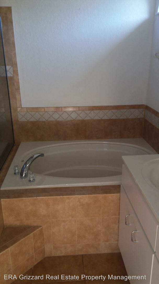 Building Photo - 107 Timucuan Dr