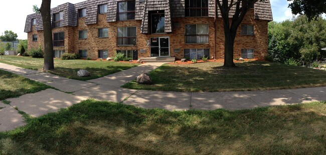 Building Photo - 3637 Bellaire Ave