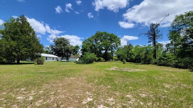 Foto del edificio - 3963 Trudie Rd