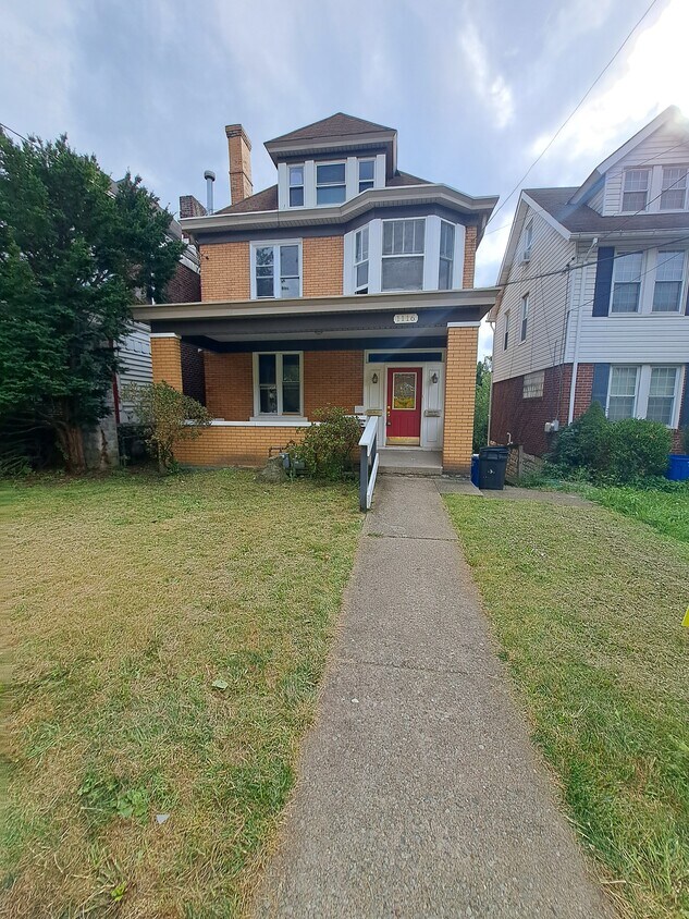 1116 Berkshire Ave Unit Downstairs, Pittsburgh, PA 15226 Apartments
