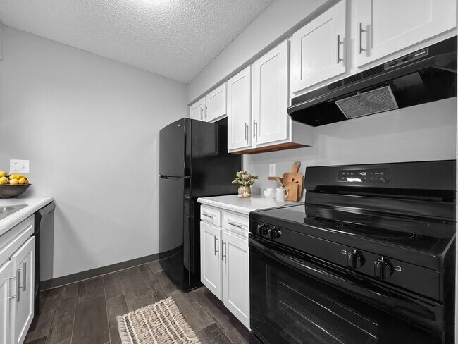 Cocina renovada - Westwood Apartments