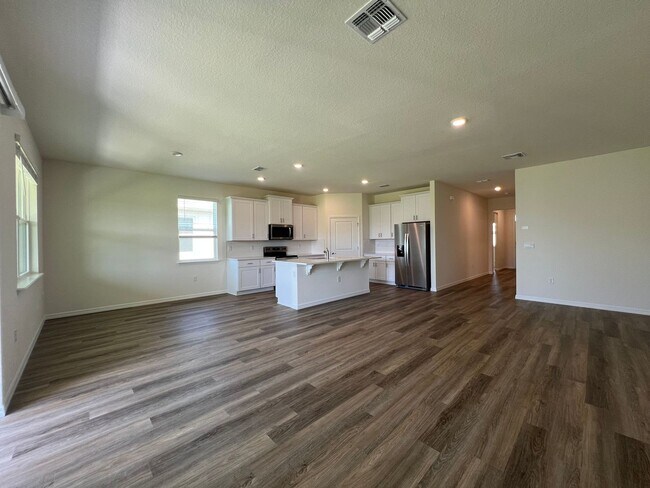 Foto del edificio - Desirable new build home in the Archers Mi...