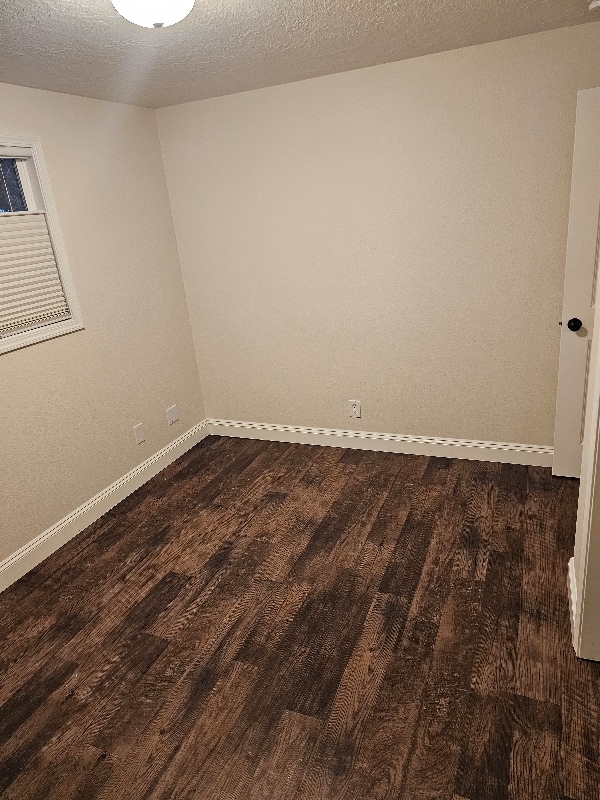 Foto del edificio - 905 Denise Ct SE