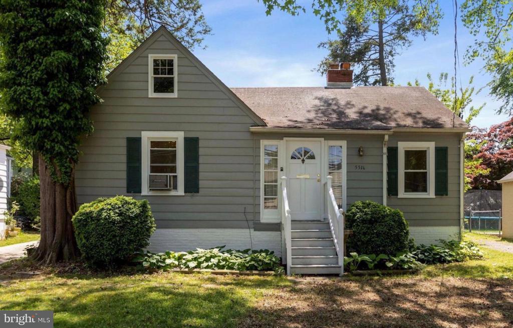 Foto principal - 5516 Greentree Rd